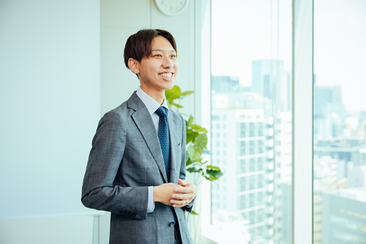 写真:インタビュー中の雰囲気